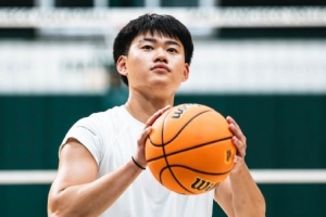 媒體人：趙維倫不在舊金山大學(xué)主帥輪換的考慮范圍 建議明夏轉(zhuǎn)校