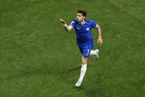 內(nèi)托：昨天訓(xùn)練中頭球頂?shù)煤茉惚魂?duì)友開(kāi)玩笑，結(jié)果今天能頭球破門