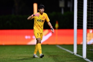 掛彩！前河北隊門將王年將成拍戲時被打傷，事后更新微博報平安