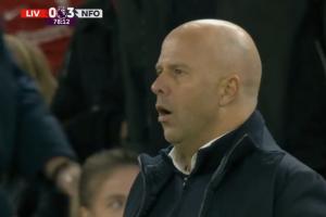 這還是安菲爾德嗎??利物浦0-3落后，斯洛特張大嘴一臉震驚