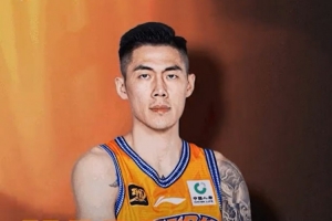 真摯的祝福！祝上海男籃球員劉錚35歲生日快樂(lè)！