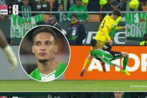 爆頭！安東尼倒勾動(dòng)作正中對(duì)手頭部，第90分鐘被直紅罰下