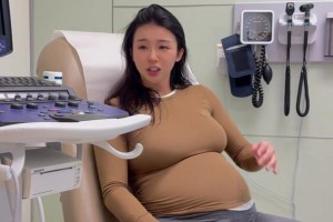 張曼源完成第一次孕晚期產(chǎn)檢 體重飆升至160斤！（89磅）