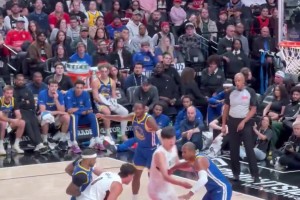 配合天衣無(wú)縫楊瀚森手遞手+連續(xù)掩護(hù)！護(hù)送阿夫迪亞輕松取分