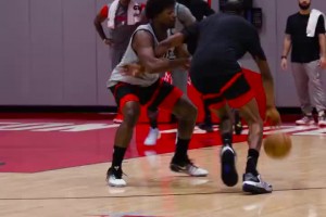 新賽季真要起飛？火箭最新訓(xùn)練：KD無解單打！阿門精準(zhǔn)投射！