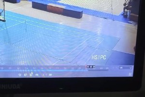 這是在犯罪吧？野球場男子惡意肘擊防守人 報警有用嗎