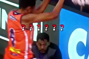 女主播小七曬視頻：北京說冷真冷?。〈┤棺觾鏊牢伊? >
                                        </div>
                                    </div>
                                                                        <div   id=