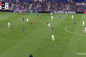 皇馬取得領(lǐng)先！姆巴佩轉(zhuǎn)身抽射打破僵局！居萊爾直塞送助攻！