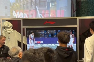 和球迷2K單挑！球迷先選了瀚森，楊瀚森反手選了馬盧阿奇