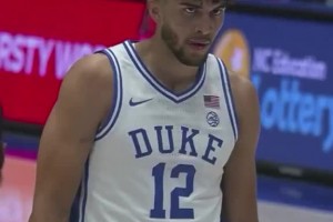 爵士布澤爾之子！前三熱門秀卡梅隆-布澤爾季前賽轟下33+12