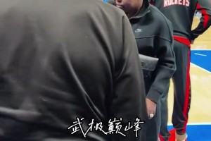 杜蘭特在老主場也被噓，他只有媽媽一個后盾了