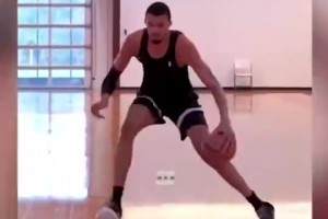 好問題！文班亞馬和約基奇，你會(huì)選誰為建隊(duì)核心？