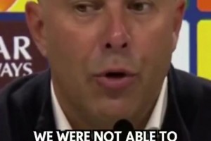 斯洛特：過去幾場(chǎng)比賽我們無法壓制對(duì)手，因?yàn)榍蛟诳罩? >
                                        </div>
                                    </div>
                                                                        <div   id=