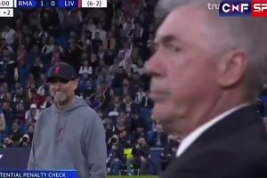 皇馬6-2利物浦！克洛普對著安帥方向苦笑 。。