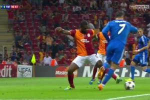 狀態(tài)全盛時期的C羅有多強(qiáng)？C羅踩單車戲耍過人爆射破門戴帽！