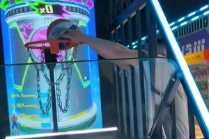 文班：那么我小手一伸，不就是這個游戲的goat了嗎？