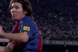 足壇最強(qiáng)爽文！19歲的梅西帽子戲法絕平皇馬！諾坎普新王正式登基