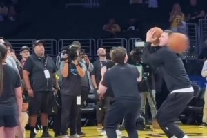 東契奇這假動作，你能忍住幾秒不跳？