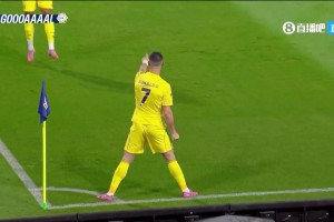 950球小將韋斯利傳中，C羅中路包抄破門(mén)！