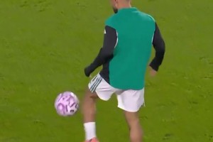 不復(fù)當(dāng)年！薩拉赫聯(lián)賽僅2次過(guò)人，少于55名英超后衛(wèi)！