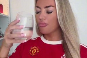 壯觀的獎(jiǎng)杯陳列室！網(wǎng)紅美女帶你參觀伯納烏球場(chǎng)！