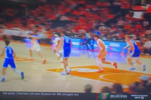 臥槽，炸裂！布澤爾兒子這記抓帽也太殘暴了！