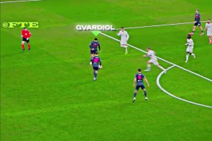 再復習億遍：賴斯對皇馬任意球梅開二度后大家的反應！