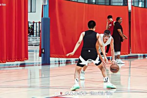 這就是大基本功嗎！鄧肯大秀45度投籃，招牌打板