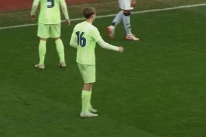 巴薩19歲中場(chǎng)新星馬克斯集錦，弗里克希望他填補(bǔ)佩德里空缺