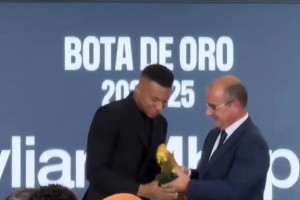 首次獲獎(jiǎng)！姆巴佩領(lǐng)取24-25賽季歐洲金靴獎(jiǎng)