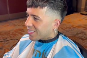 小蜘蛛：我成你監(jiān)護(hù)人了？名場(chǎng)面：恩佐連理發(fā)都要小蜘蛛陪同！