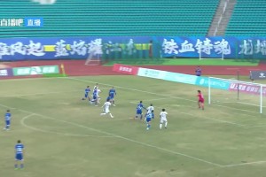 夠意思！實(shí)拍：凄風(fēng)冷雨中，不少北京球迷仍隨國安遠(yuǎn)征長春