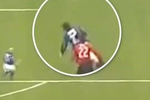 簡直太殘暴了！卡卡連續(xù)變向生生晃斷薩穆埃爾韌帶！