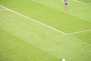 足壇未解之謎！名場面：巴洛特利單刀時突然開始思考人生……