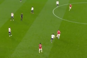 毫不手軟！拉什福德面對熱刺時(shí)，打進(jìn)了這粒精彩的單刀球