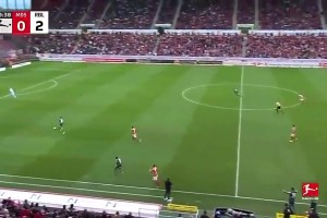 打入絕平進球??德里赫特賽后采訪：以我們的表現(xiàn)，本應(yīng)多拿分