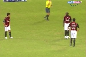 西多夫做球卡卡架炮！當(dāng)年帕托在米蘭的待遇也是沒誰(shuí)了！