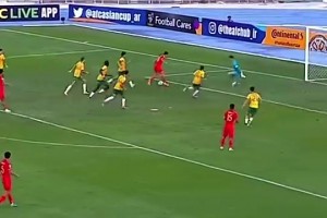 網(wǎng)友：王鈺棟這次禁區(qū)內(nèi)冷靜拉球，是多少成年隊(duì)老大哥做不到的？