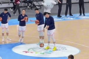 600萬請來的還是輸了！周琦賽前調戲工作人員，沒想到后者直接走了