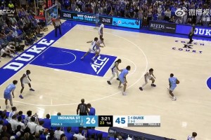 明年狀元熱門！卡梅隆-布澤爾居然來了一個搶斷后暴扣！