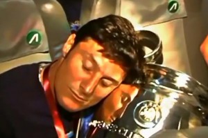 牛逼啊！拜合拉木精彩腳后跟破門，U22國足2-0領(lǐng)先韓國