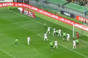 尷尬名場面！當(dāng)年國安大將楊立瑜自己頭球自己解圍致敬盧卡庫