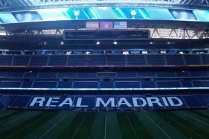 高科技！帶你見識(shí)一下伯納烏球場(chǎng)的變身過程