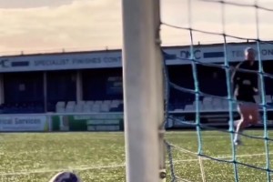 只有踢球的才懂打進(jìn)努角那一刻的爽