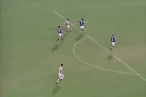 重溫經(jīng)典：2000年亞洲杯楊晨千里走單騎讓日本球員目瞪口呆