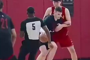 太猛了！此前中國男籃和開拓者內(nèi)部賽，克林根和楊瀚森直接對位！