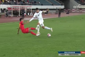 這沖擊力！胡桑諾夫當(dāng)年直接把何宇鵬的肋骨撞斷