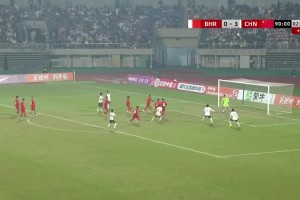 謝晉爆射中框，張柏霖二點停球虛晃再下一城