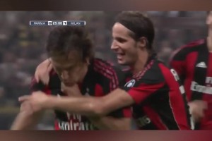 小羅看傻了！皮爾洛30米開外超級落葉球破門！