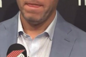 開拓者總裁此前：選中小楊后運(yùn)營數(shù)據(jù)暴漲，一直在和火箭高管交流